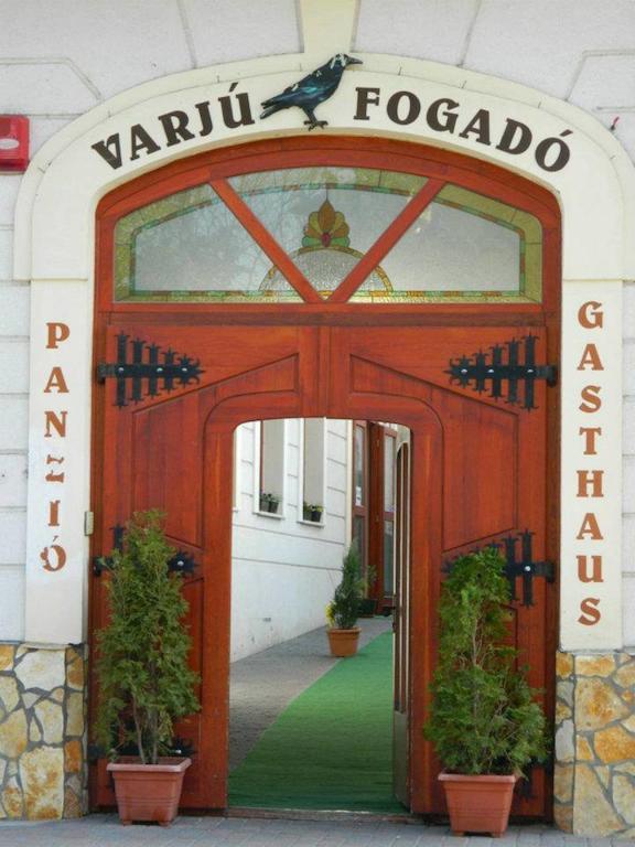Varju Fogado Tapolca Bed and Breakfast Exteriör bild
